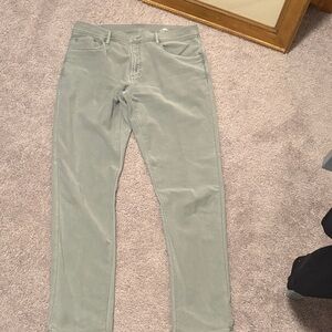 Faherty Men's Soft Gray Slim Jeans